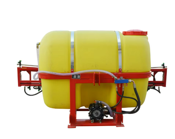 吸水ポンプ付きブームスプレーヤ